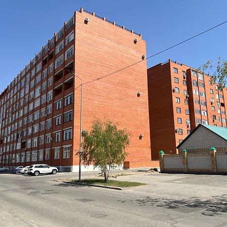 Квартира Smart В Новом Доме Pawlodar Exterior foto